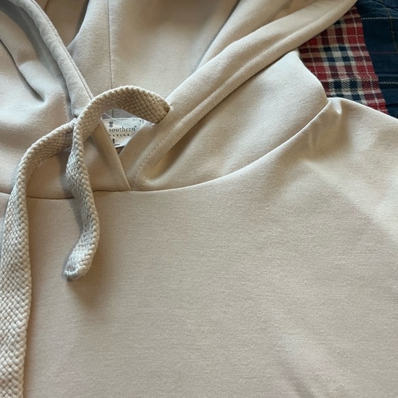 Simply Southern Cream Casual Hoodie Sweatshirt - Picture 4 of 12